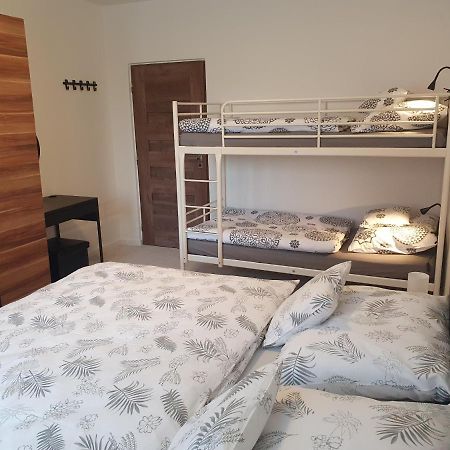 Family Apartman Kovářská Exterior foto