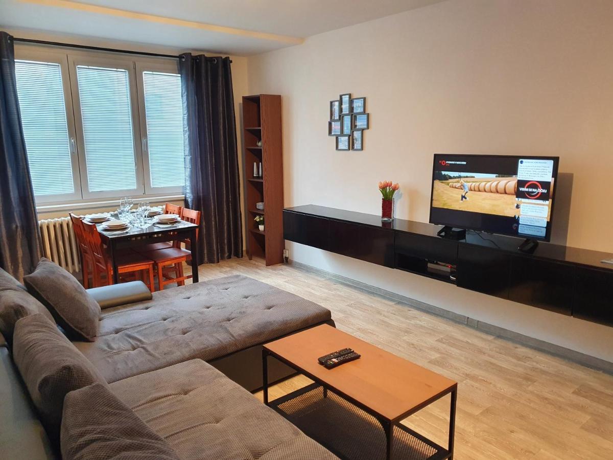 Family Apartman Kovářská Exterior foto