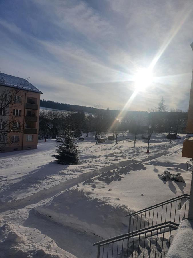 Family Apartman Kovářská Exterior foto