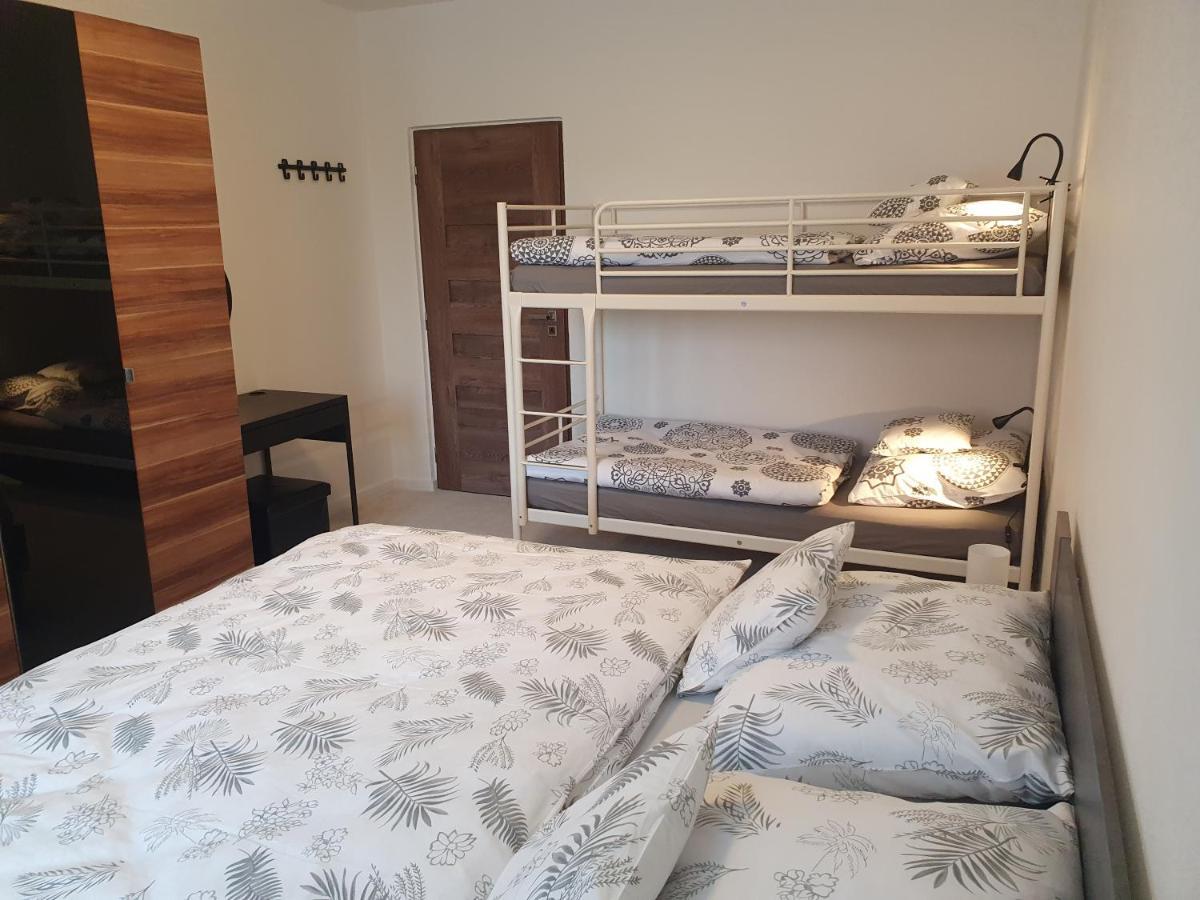 Family Apartman Kovářská Exterior foto